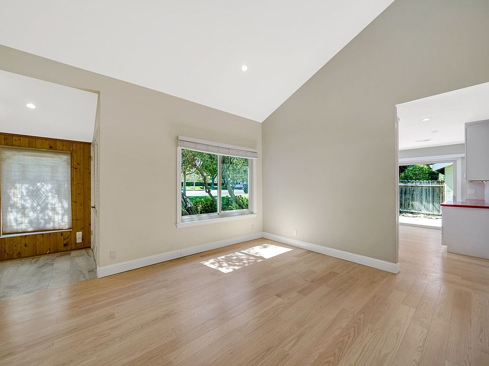 1st image of 4203 Erie Ct