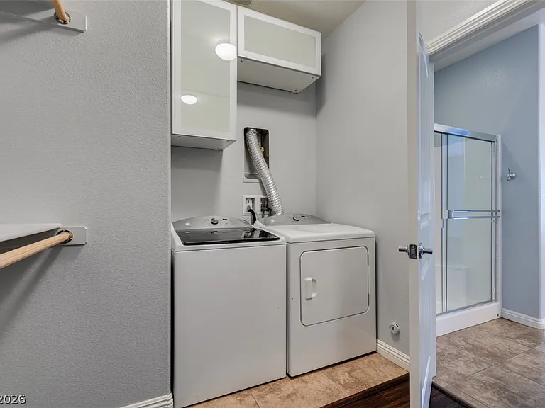 9114 Mastodon Ave — Photo 36