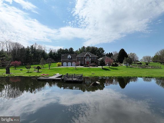 2nd image of 2950 Hobbs Rd