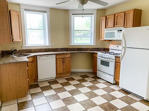 4th image of 1046 S Kenilworth Ave #5