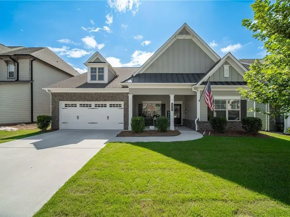 4525 Banshire Cir, Gainesville, GA 30504