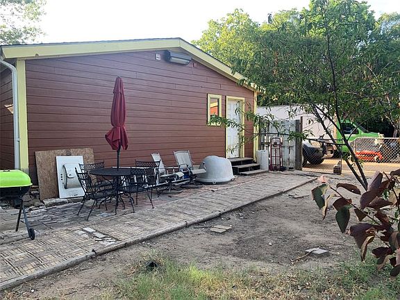 5th image of 2517 Brockbank Dr
