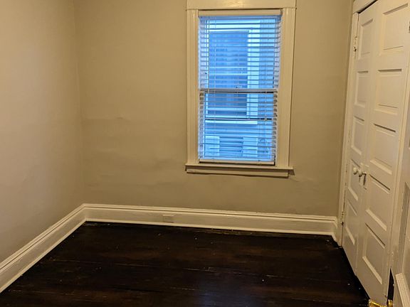 5th image of 802 Ashland Ave #1