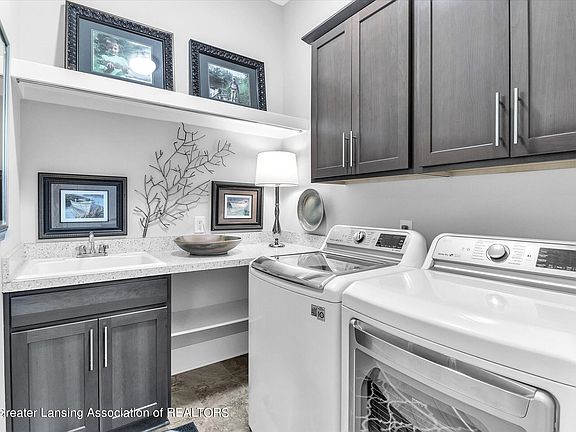 4th image of 6253 Fenwick Ct