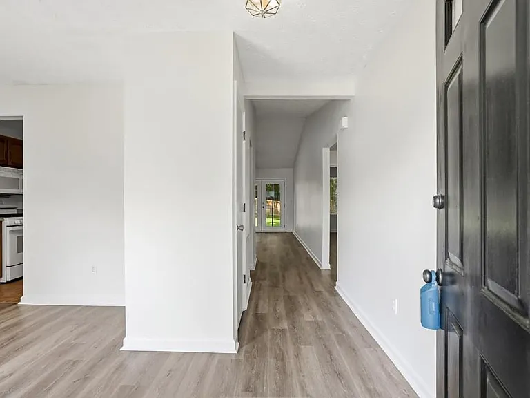 4061 Keheley Glen Dr NE — Photo 6