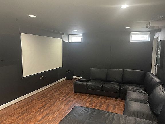 5th image of 18092 Camdenhurst Dr