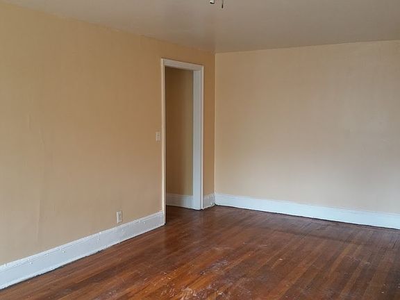 5th image of 55 Sheridan Ave APT A3