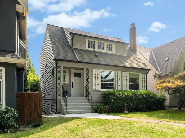 2966 W 32nd Ave, Vancouver, BC V6L 2B7