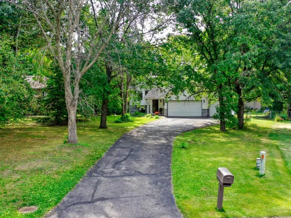 889 5th Ave SW, Forest Lake, MN 55025