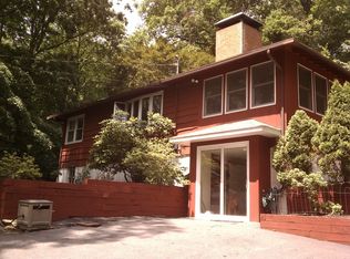 337 Lake Shore Dr, Putnam Valley, NY 10579