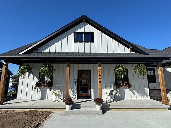 2nd image of 4649 Hidden Ridge Dr