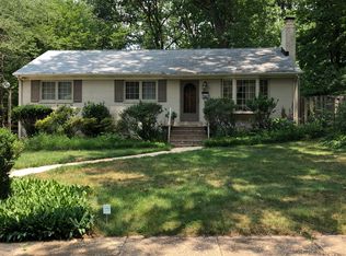 3307 Brush Dr, Falls Church, VA 22042