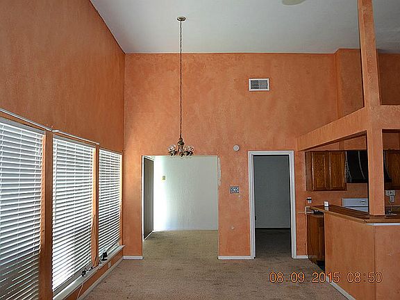 4th image of 7438 Alcomita Dr