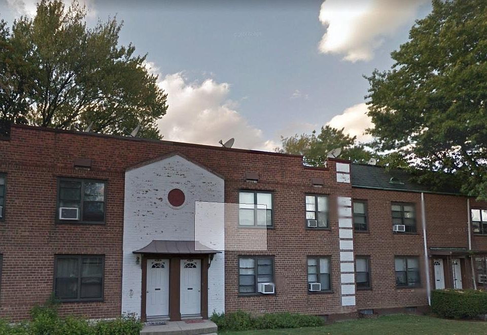 1st image of 8923 74th Ave #1