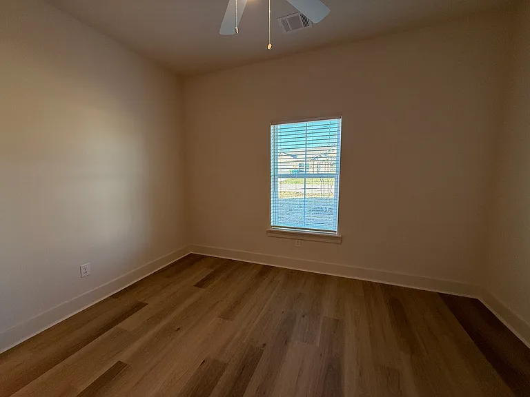 104 Kirkland St — Photo 17