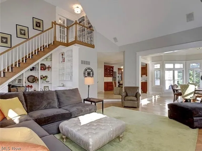 29240 Regency Cir — Photo 9