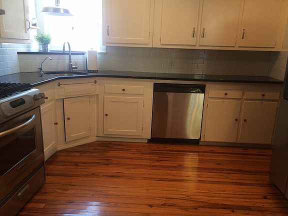 2nd image of 129 Bryn Mawr Dr