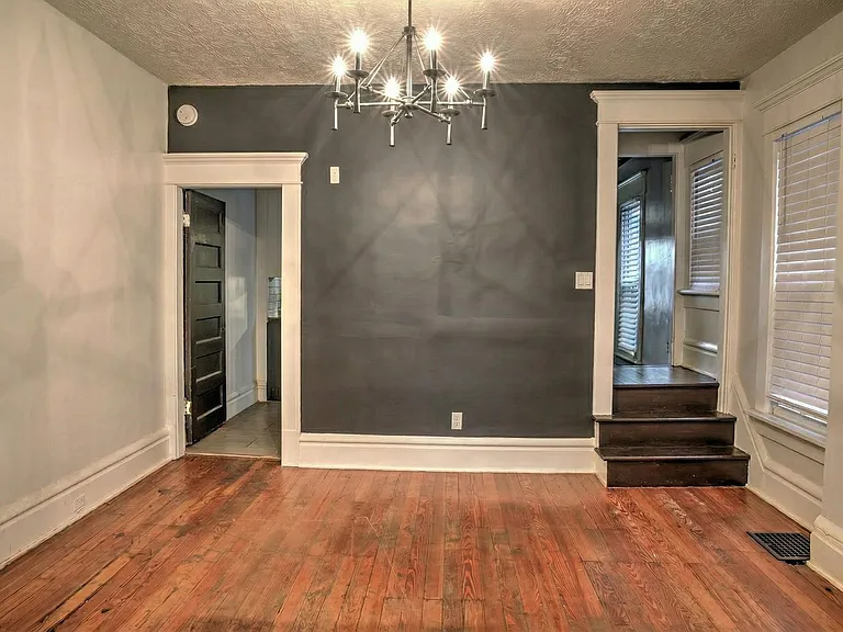 72 Euclid Ave — Photo 3