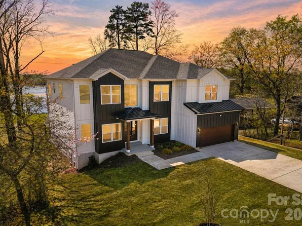 124 Clipper Ln, Mooresville, NC 28117