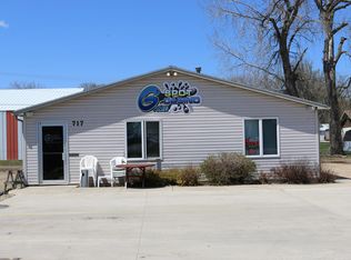 717 S Broadway St, Watertown, SD 57201