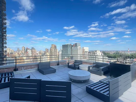 Rented by Corcoran | media 24