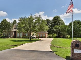 17507 S Yaupon Cir, Tomball, TX 77377