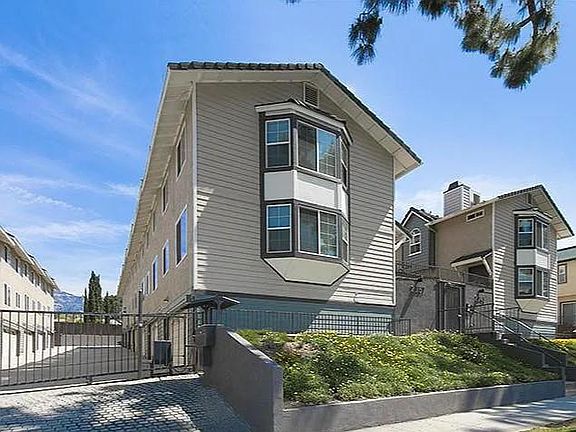 2nd image of 2357 Mira Vista Ave Unit A