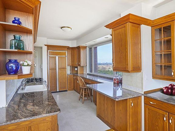 2nd image of 1239 Madison Ave #39F