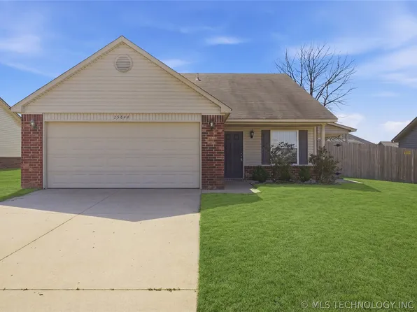 25844 E 90th St S, Broken Arrow, OK 74014