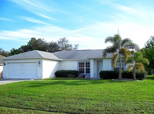 568 NW Azine Ave, Port Saint Lucie, FL 34953