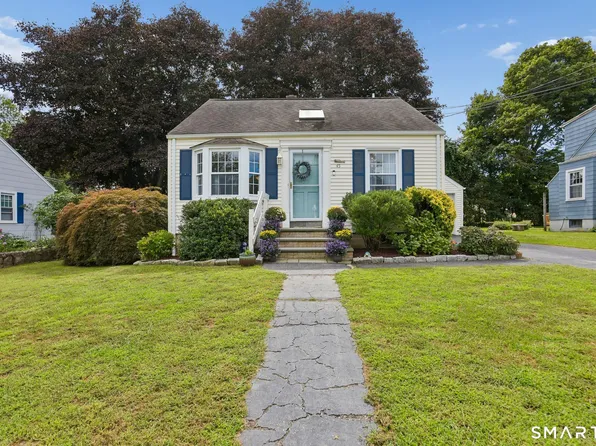 45 Bayview Avenue, Groton, CT 06340