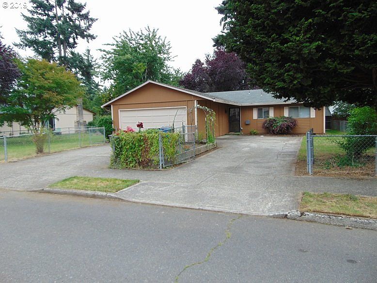 1st image of 3810 NE 126th Ave