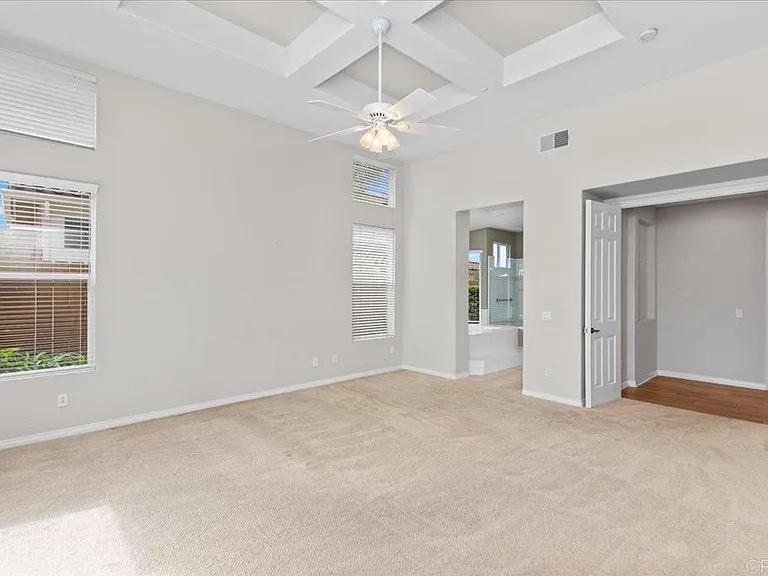 219 Pacific View Ln — Photo 23