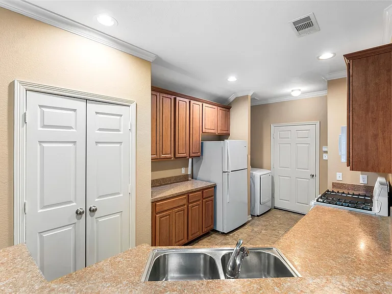 5212 New Orleans St — Photo 5
