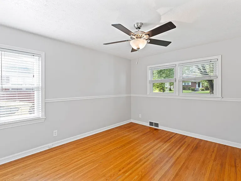 4227 Hillbrook Dr — Photo 14