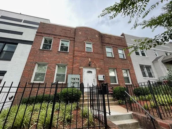 1234 Queen St NE APT 4, Washington, DC 20002