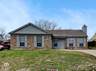 7417 Shadow Bend Dr, Fort Worth, TX 76137