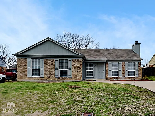 7417 Shadow Bend Dr Photo 1