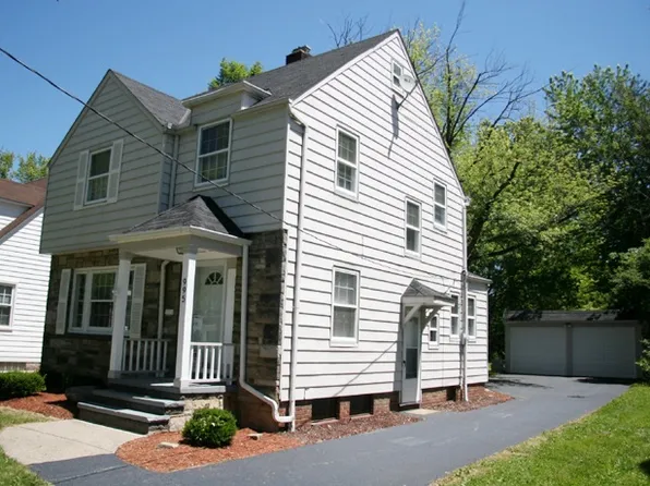 995 Woodview Rd, Cleveland Heights, OH 44121