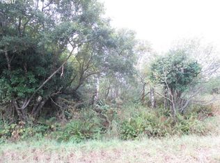 Smith Lake Dr, Warrenton, OR 97146