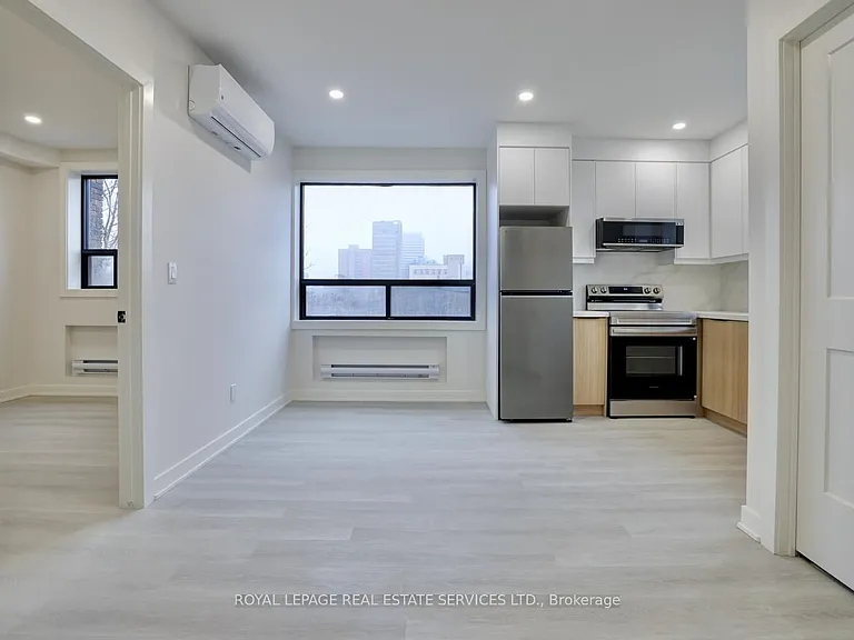 20 Duke St #305 — Photo 14