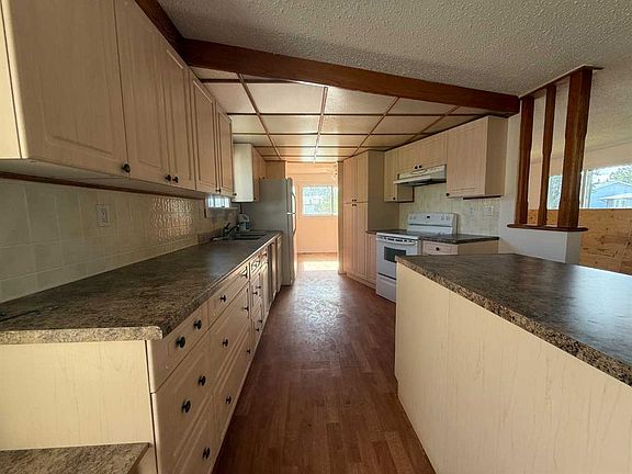 3rd image of 700 SW 8th St