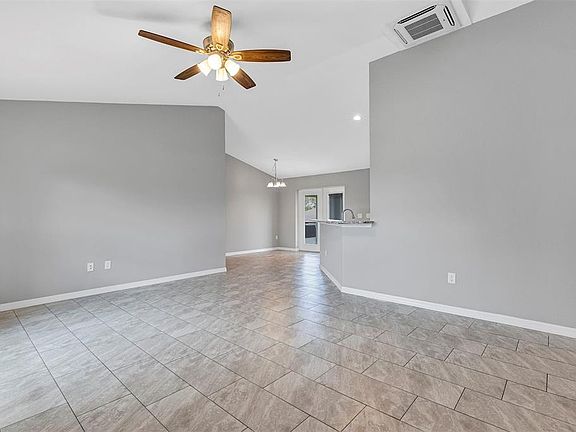 3rd image of 4830 SW 166th Loop