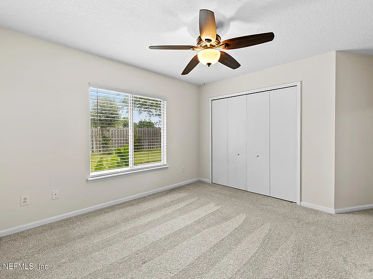136 Brookfall Dr — Photo 14