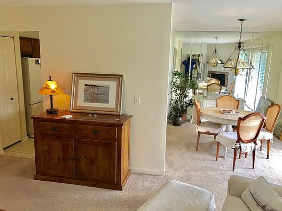 4th image of 68 Country Club Dr APT A
