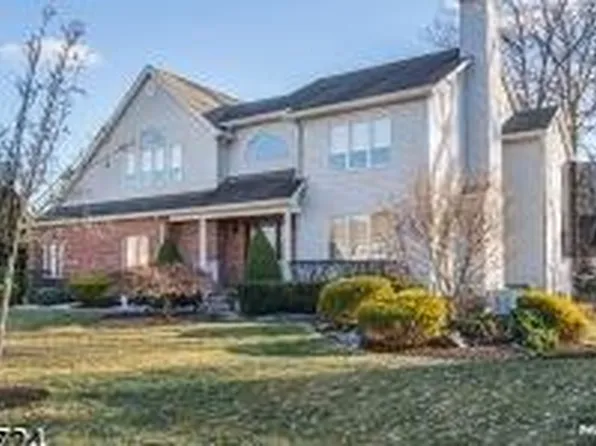 7 Brentwood Ct, Wayne, NJ 07470