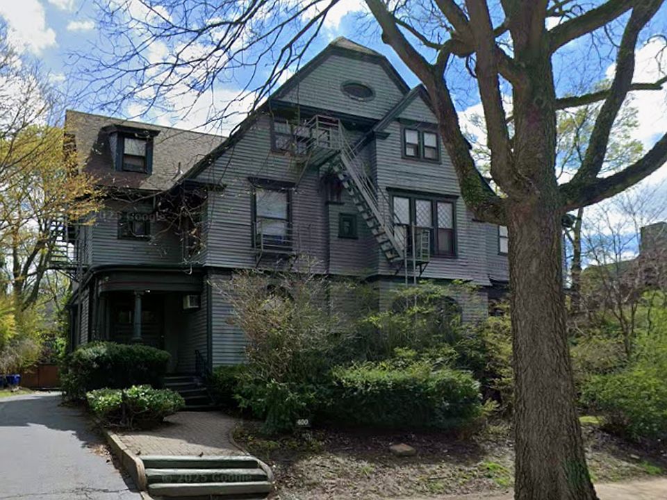 1st image of 400 Oxford St #S01