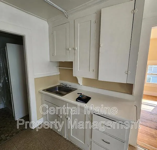52 Hampshire St #4-2 — Photo 3