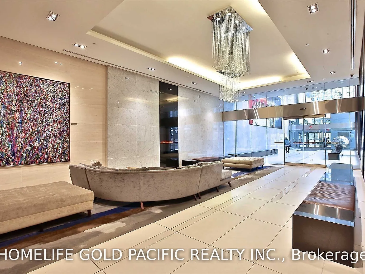 3 bed, $4,990 — Photo 4