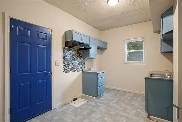 48 S Richardson Ave — Photo 10